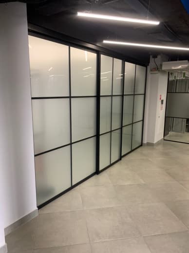 glass partitions for shopping malls фото 1