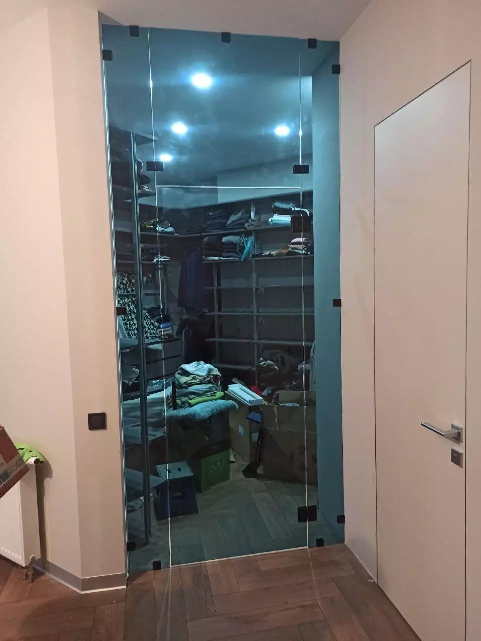 glass partitions from tempered glass фото 25
