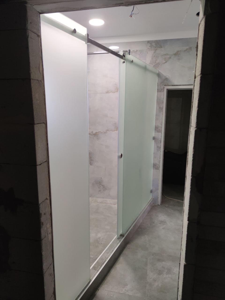 shower cabin with frosted glass фото 4