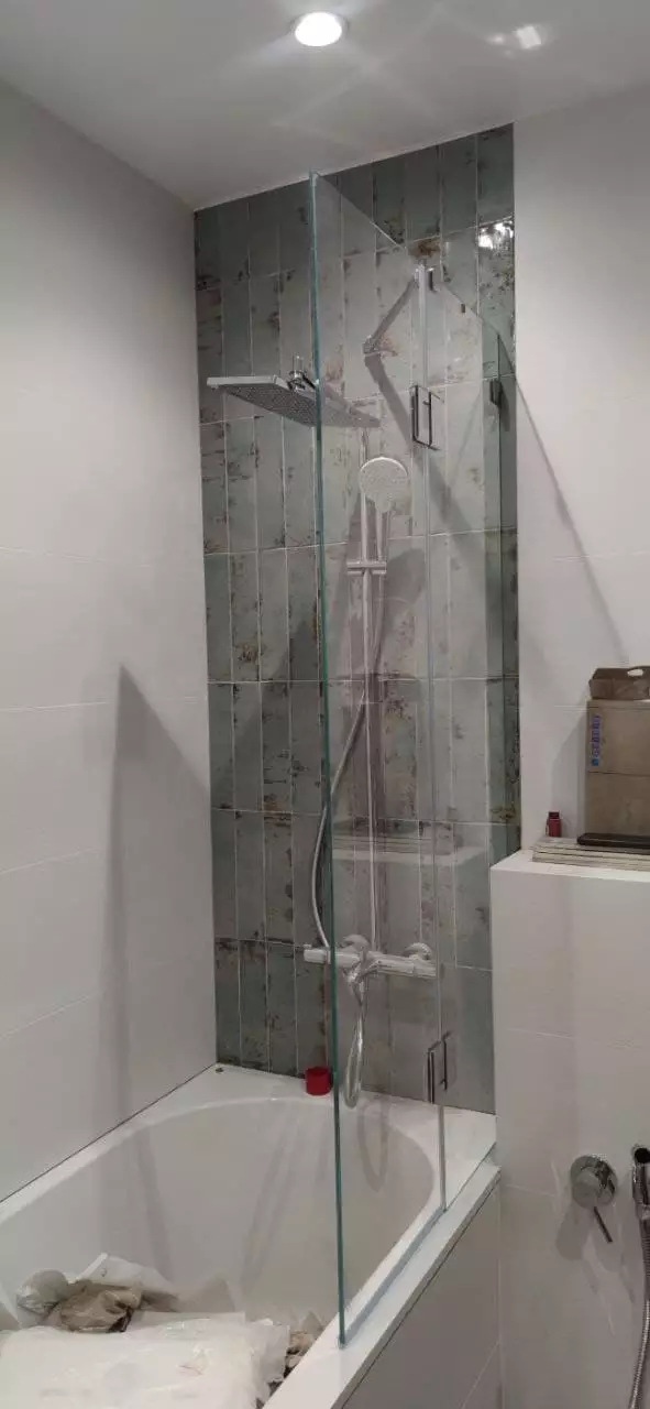стеклянная шторка для ванной фото 6
