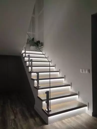 перила для лестниц со стеклом