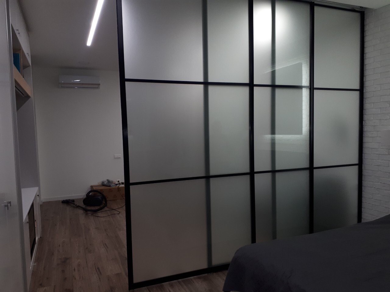 sliding glass partitions фото 13